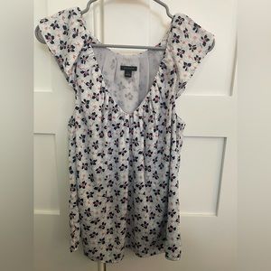 Light blue Ann Taylor blouse. Like new, only worn a couple of times.